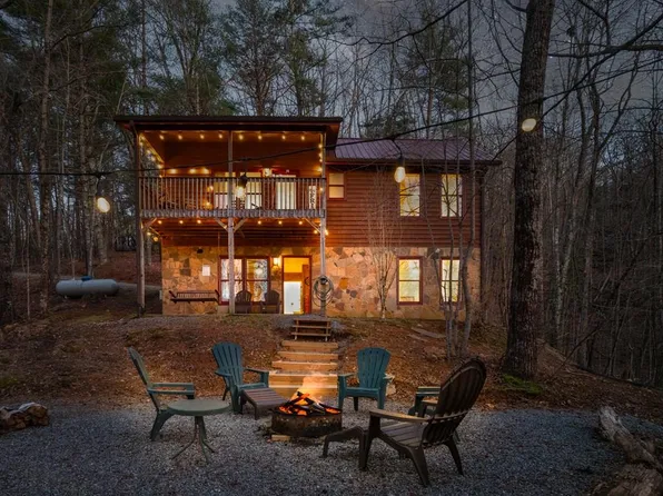 180 Green Ridge Rd, Blue Ridge, GA 30513