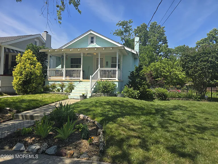 46 Evergreen Ave — Photo 1
