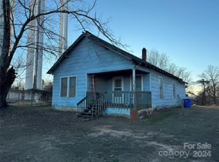407 Railroad Ave, Rutherfordton, NC 28139