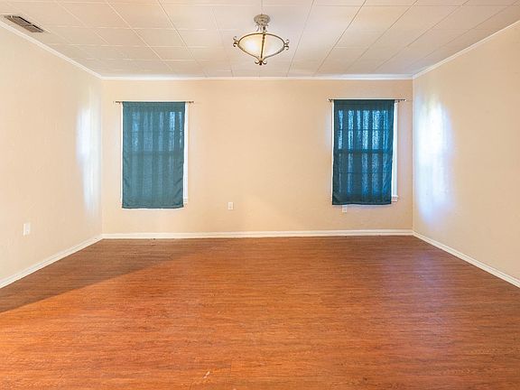 5th image of 911 Avenue J