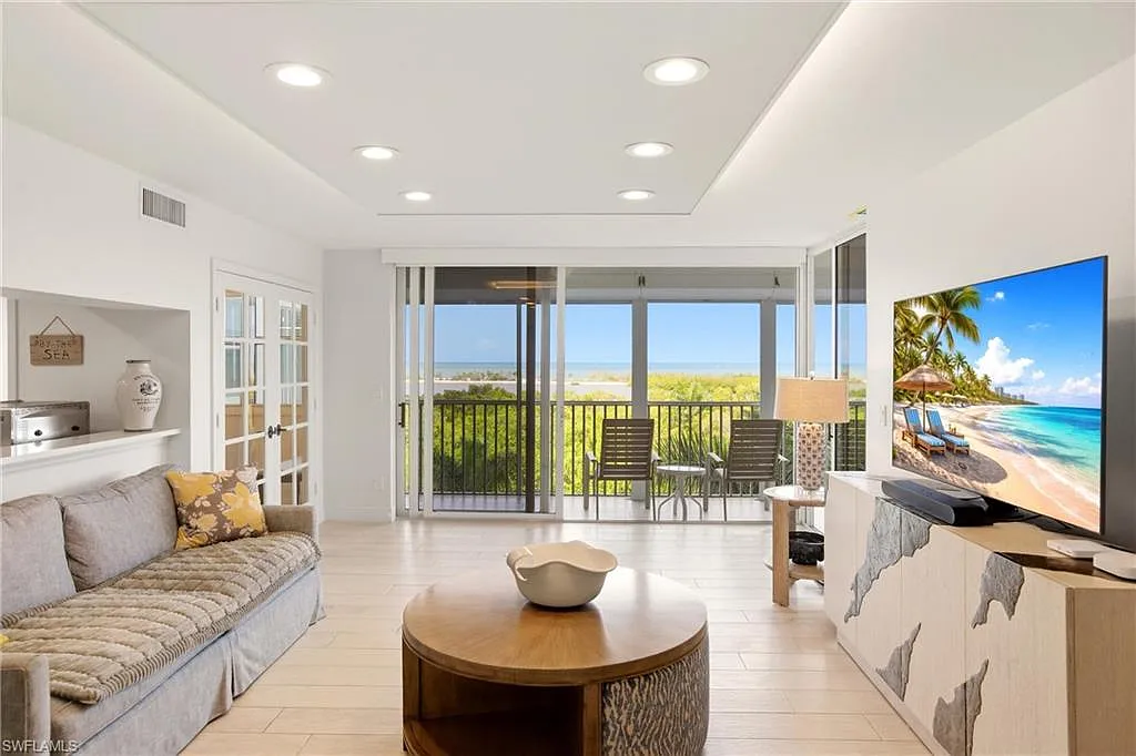 2 bed, 2.0 bath, 1263 sqft, $13,250 — Photo 2