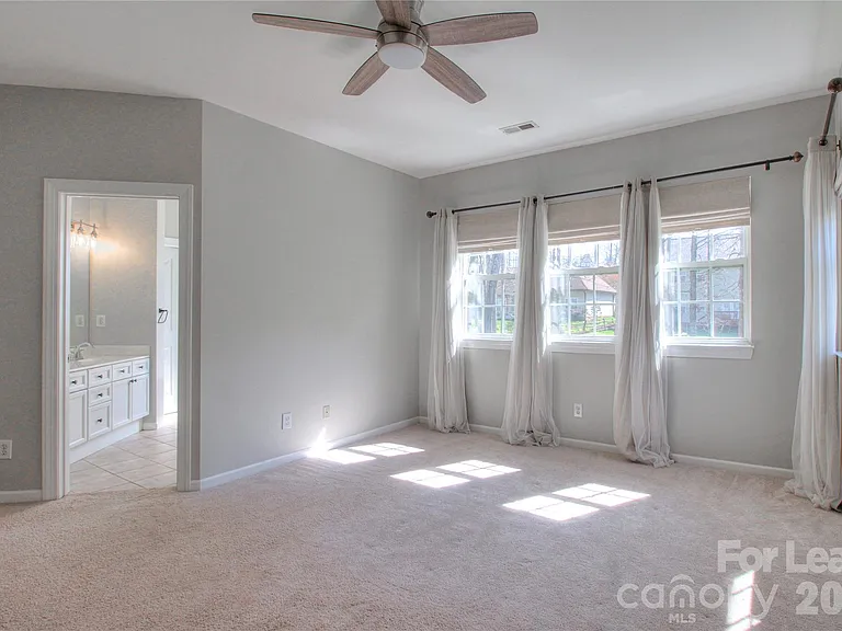 8414 Bampton Dr — Photo 26