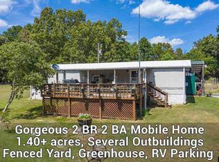 175 Gregory St, Norfork, AR 72658