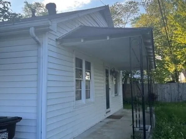 97 10th Ave, Clay City, KY 40312