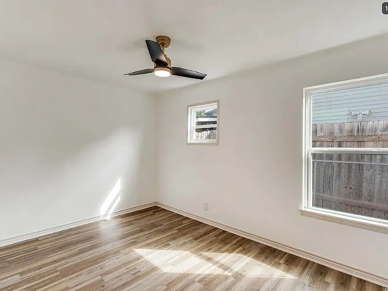 3611 Devon Ave — Photo 8