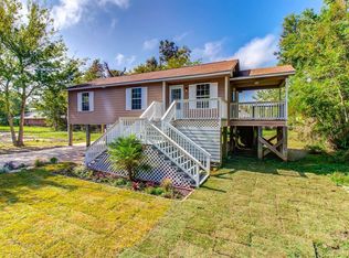 215 Seal Ave, Pass Christian, MS 39571
