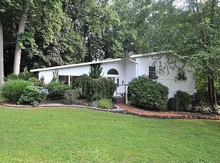 1122 Dixon Ln, Rydal, PA 19046