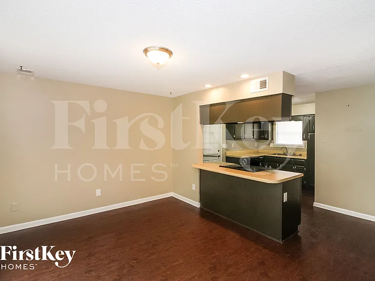 7196 Butterfly Dr — Photo 5