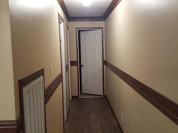 Hall to Bedrooms and Guest Bath