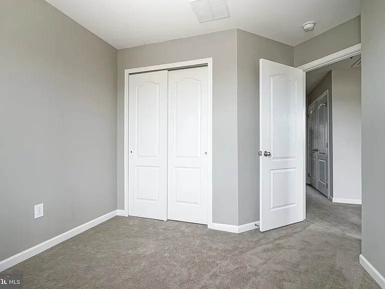 465 Wistar Pl — Photo 22