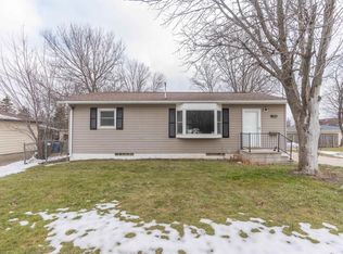 1216 Grandview Ave, Waterloo, IA 50703