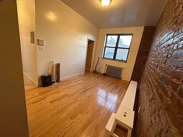 283 23rd St #1
