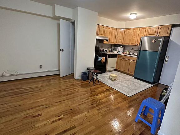 3rd image of 6009 75th St APT 1
