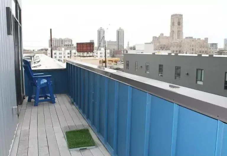 733 Capitol Loft Apartments — Photo 1