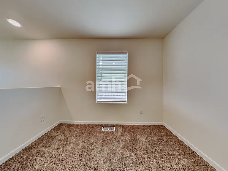 1219 W 15th Ave — Photo 6