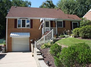 160 Nassau Dr, Pittsburgh, PA 15239