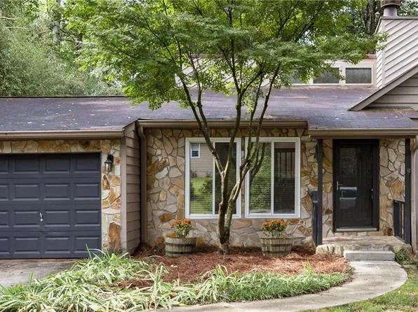 1616 Rex Dr, Marietta, GA 30066