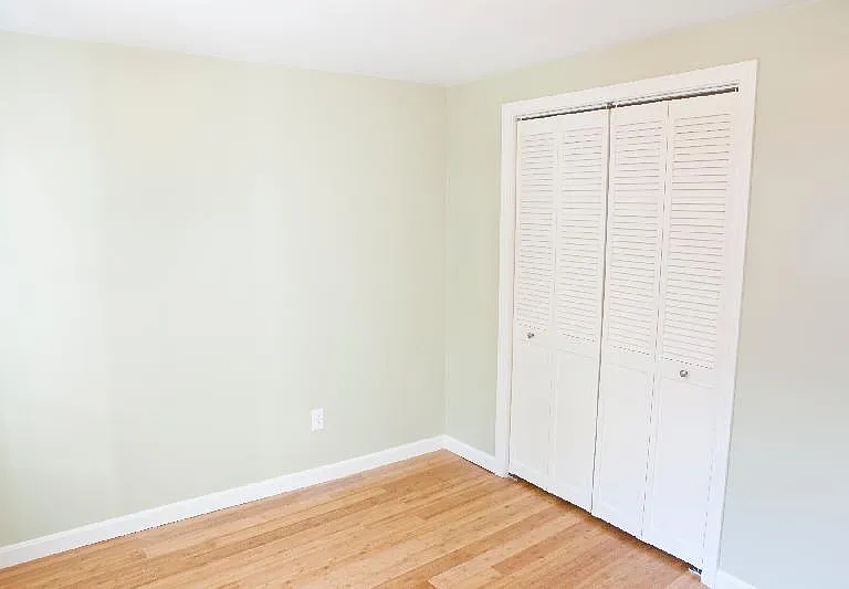 23 Evergreen St #2R — Photo 7