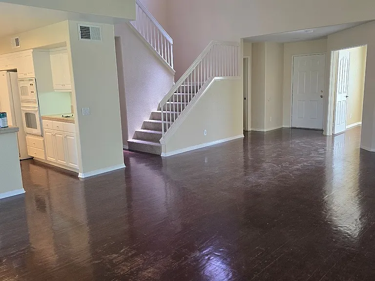 1919 Boulders Ln — Photo 8