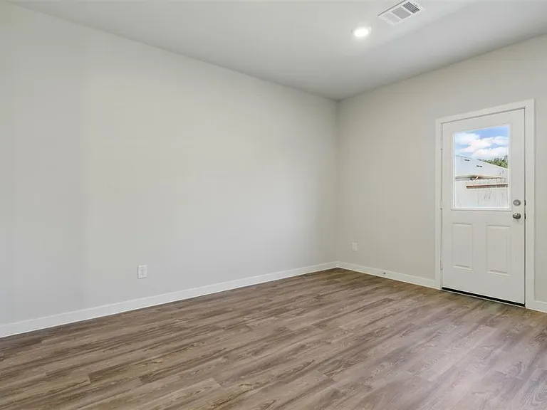 25187 Leather Leaf Ct — Photo 15