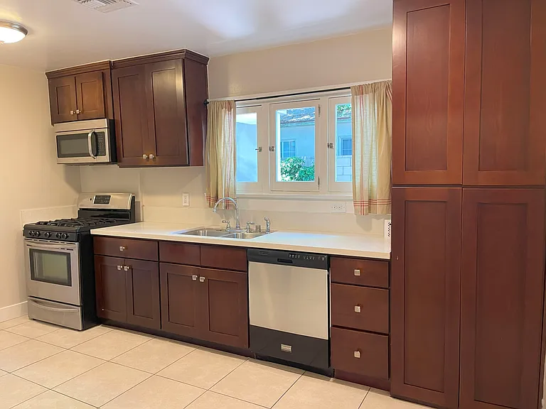 5717 Fair Ave — Photo 7