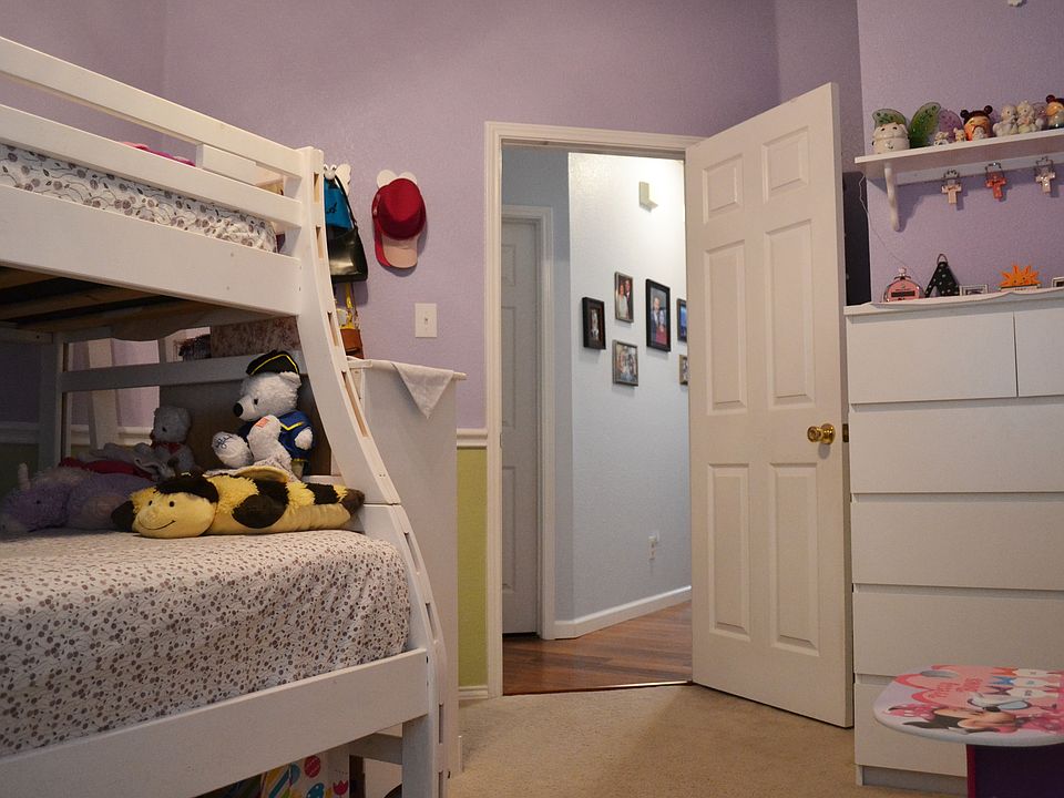 Abby James bedding