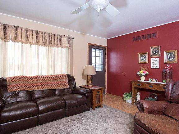 2nd image of 5417 Pebble Creek Trl