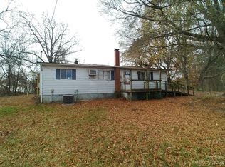 852 Hill Farm Rd, Stony Point, NC 28678