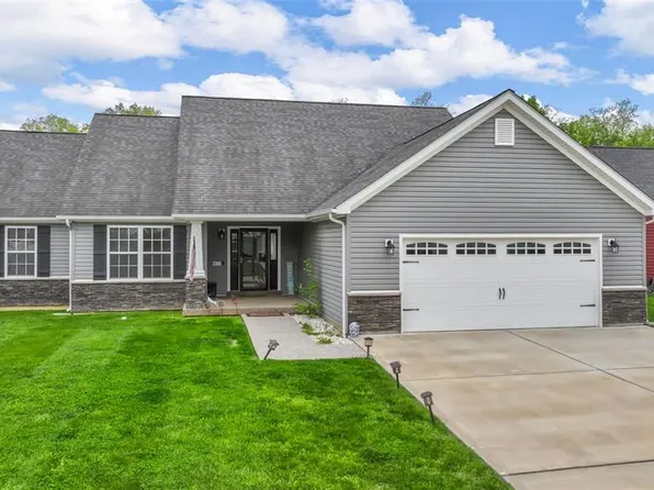 568 Long Train Dr, Troy, MO 63379