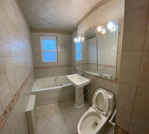 4th image of 1471 E 31st St #2