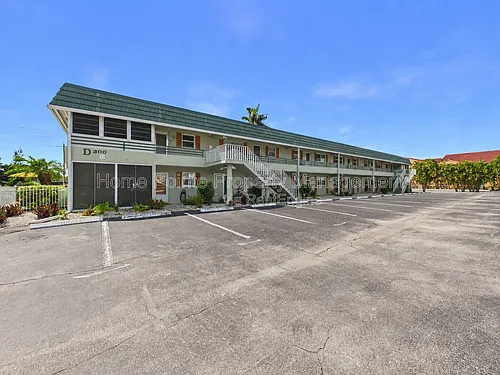 300 Valley Stream Dr Photo 1