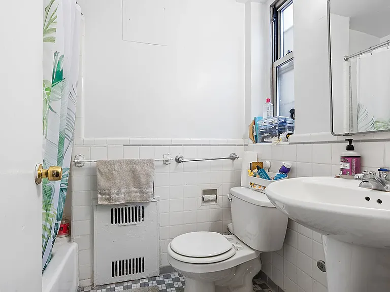 220 Madison Ave #7Q — Photo 7