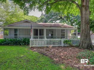 711 Magnolia Ave, Daphne, AL 36526