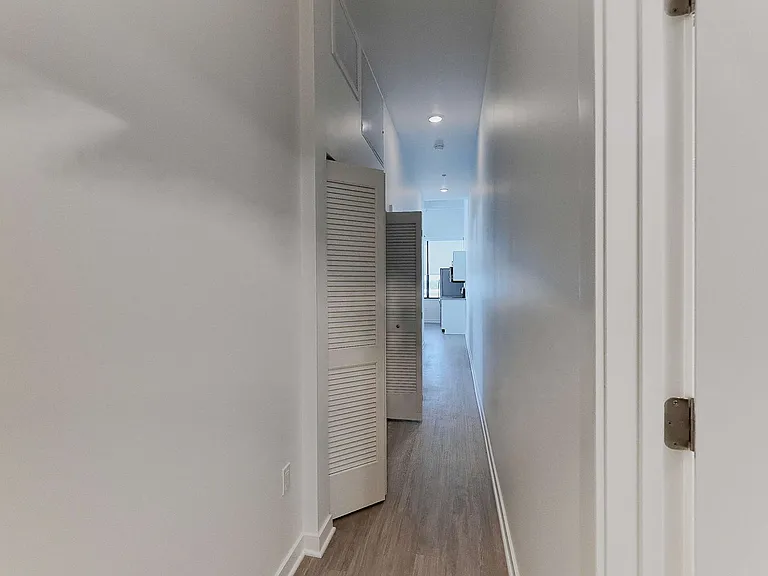 501 S Capitol Ave — Photo 27