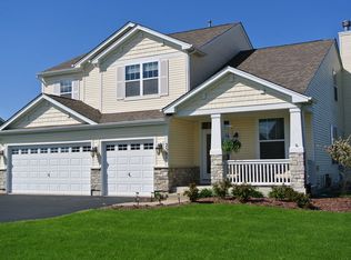 2581 Alan Dale Ln, Yorkville, IL 60560