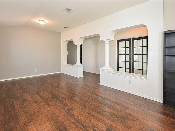 4th image of 6201 Emilie Ln
