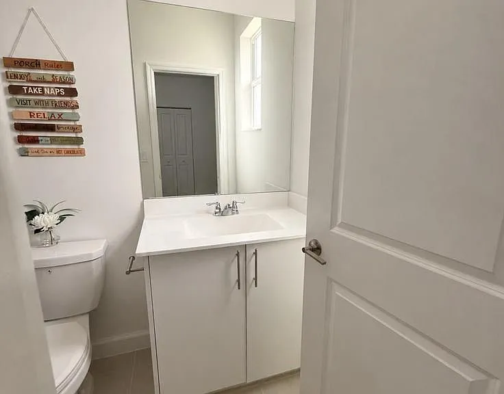 126 SE 11th Ct — Photo 7