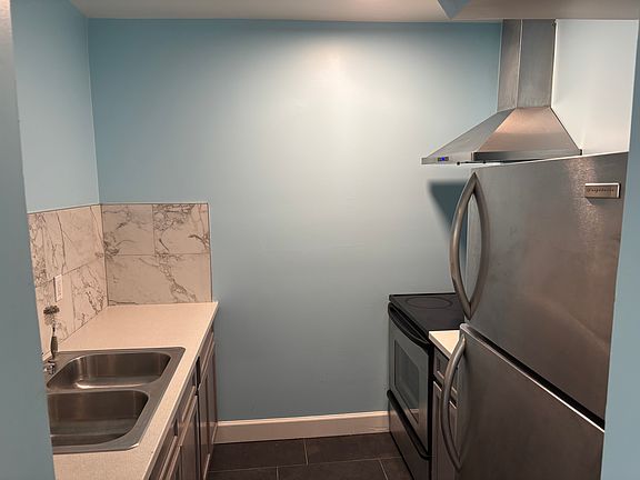 5th image of 5212 Hillburn Ave APT 1