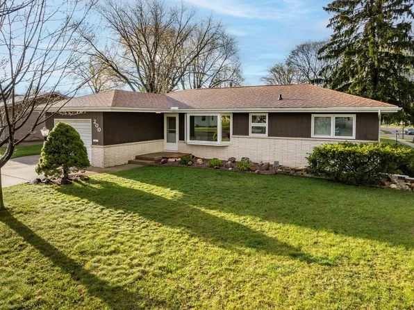 200 E Minnehaha Ave, Portage, WI 53901