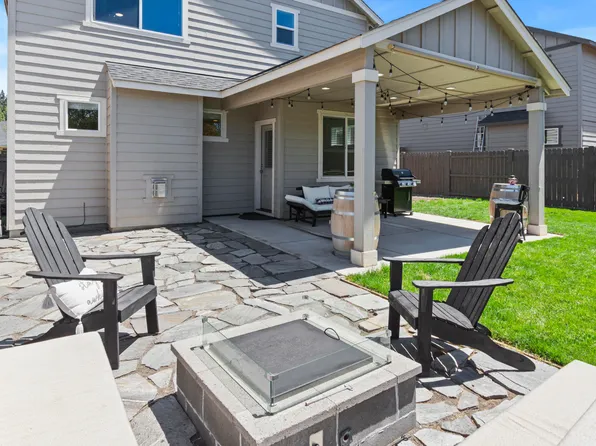 60865 SE Sweet Pea Dr, Bend, OR 97702