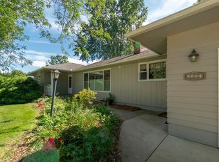 2227 Terrace Dr, Cedar Falls, IA 50613