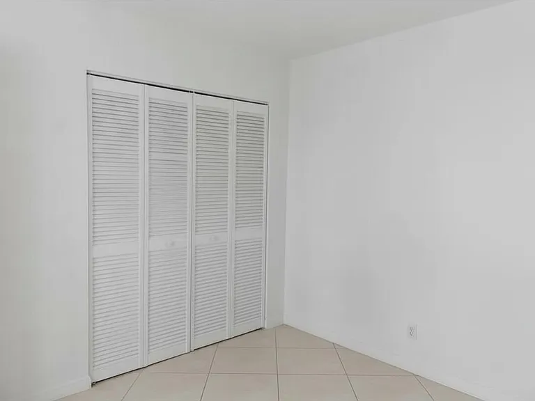 8820 Royal Palm Blvd #104 — Photo 37