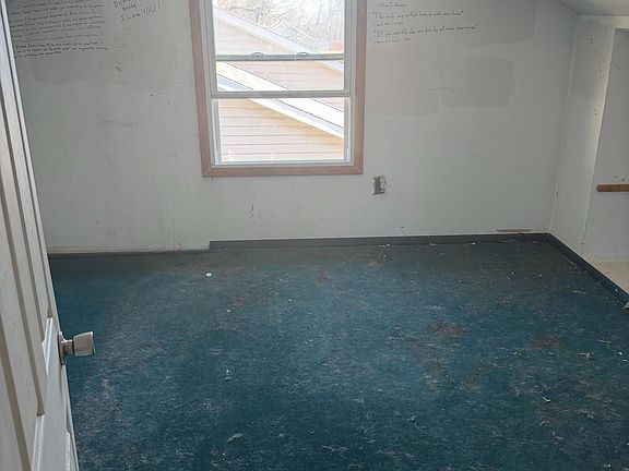 5th image of 417 Atlantic Ave
