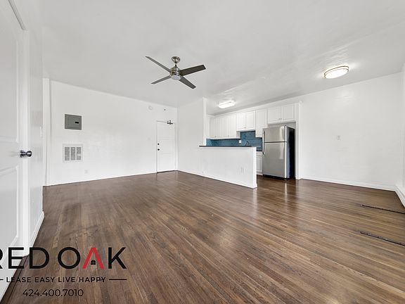 4th image of 1654 Echo Park Ave #306