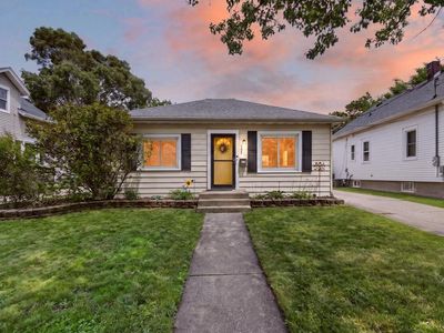 6225 32nd AVENUE, Kenosha, WI, 53142