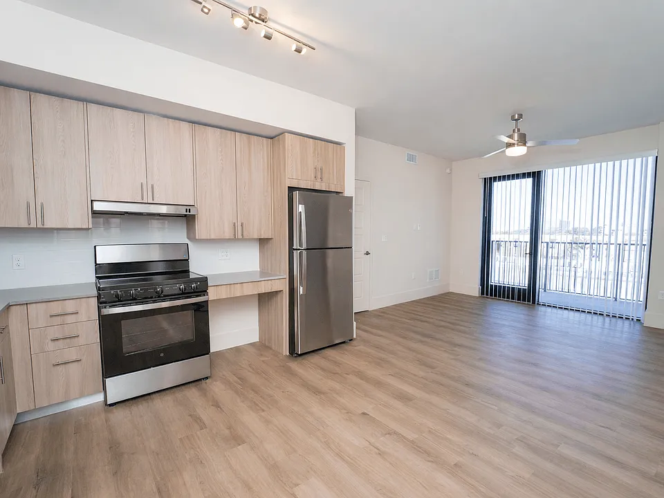 Courtside Apartments II