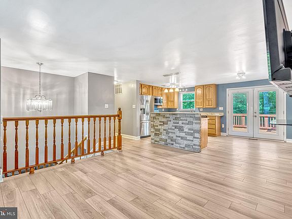 5th image of 16000 Normandy Ct