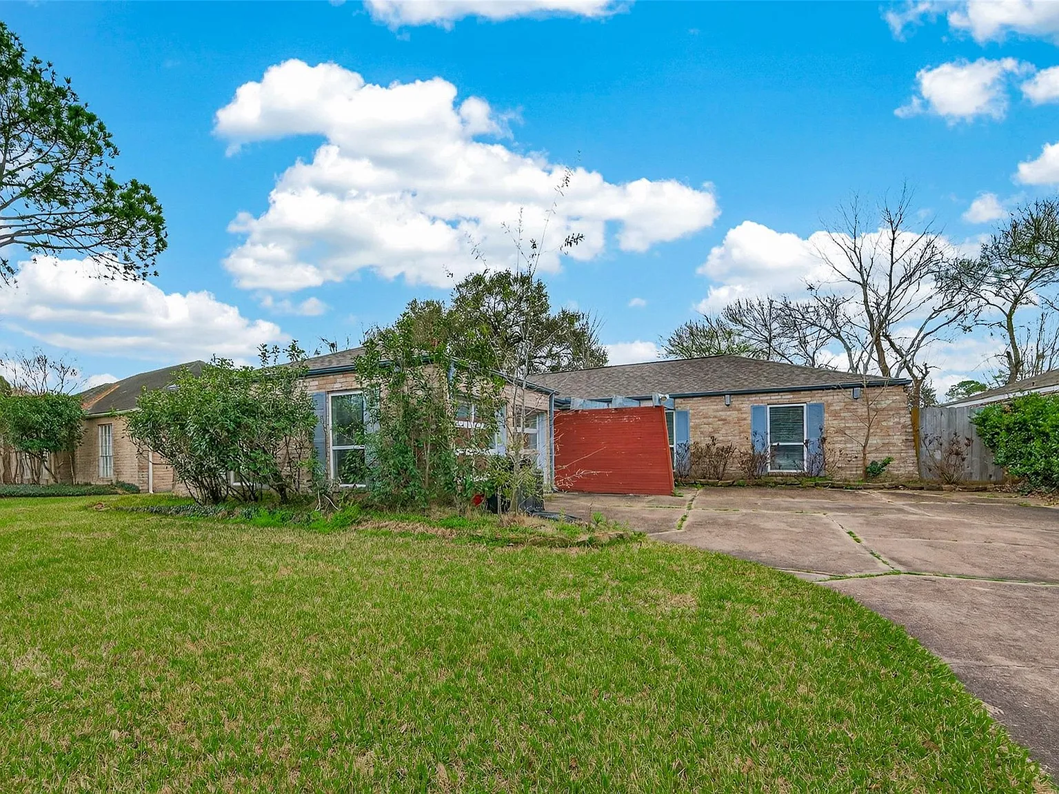 3 bed, 2.0 bath, 1715 sqft, $2,500 — Photo 3