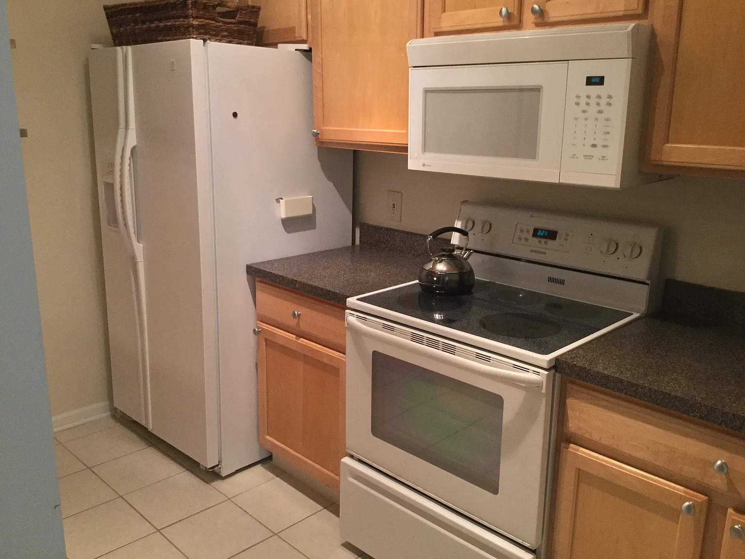 2 bed, 1195 sqft, $2,000 — Photo 3