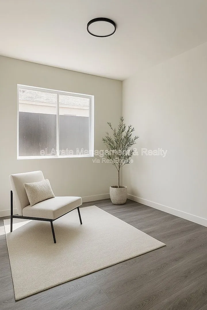 1 bed, 1.0 bath, $2,095 — Photo 4